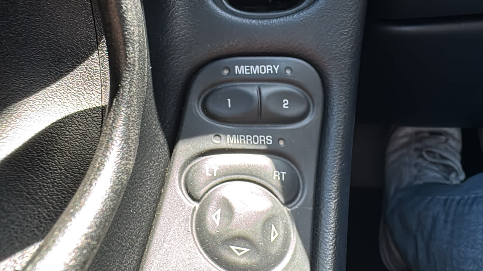 2001 Chevrolet Corvette Base