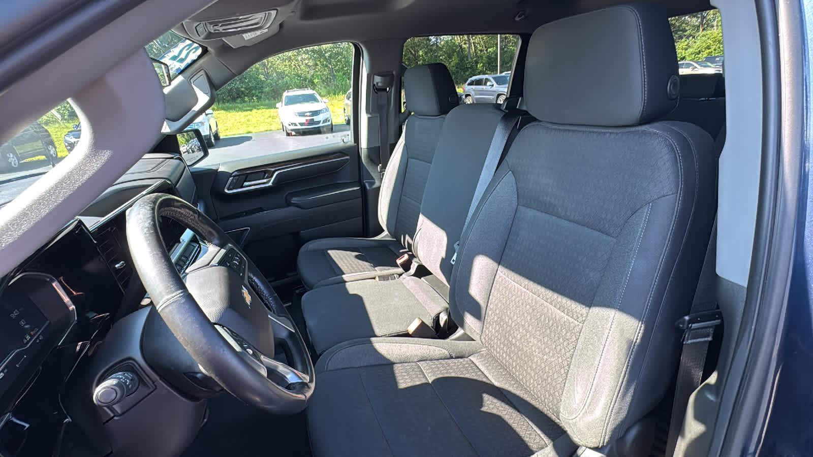 2022 Chevrolet Silverado 1500 LT (2FL)