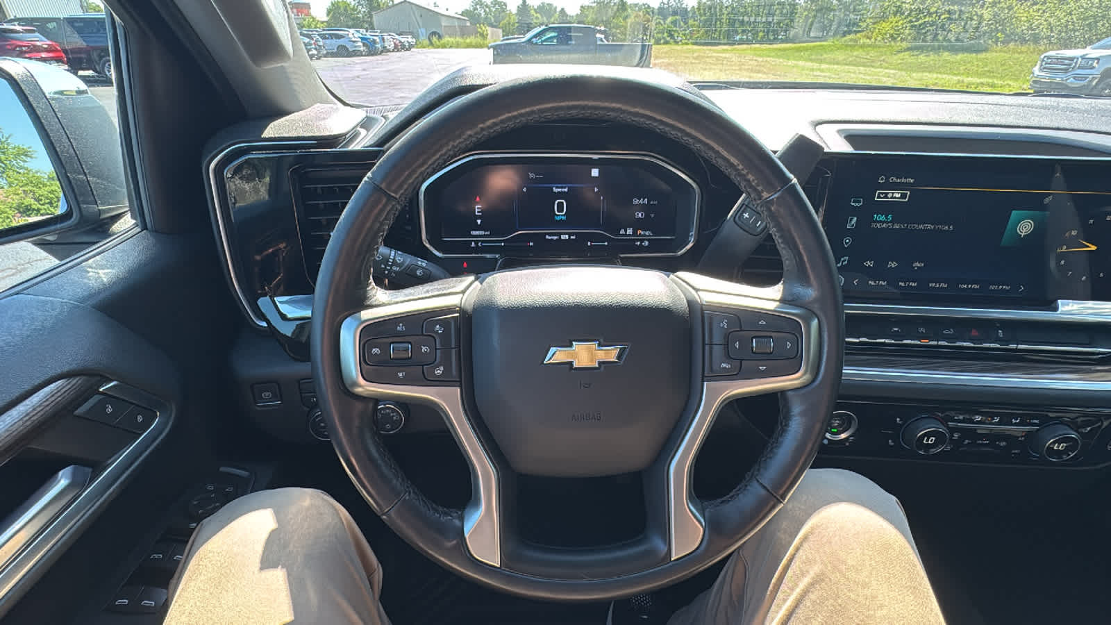 2022 Chevrolet Silverado 1500 LT (2FL)