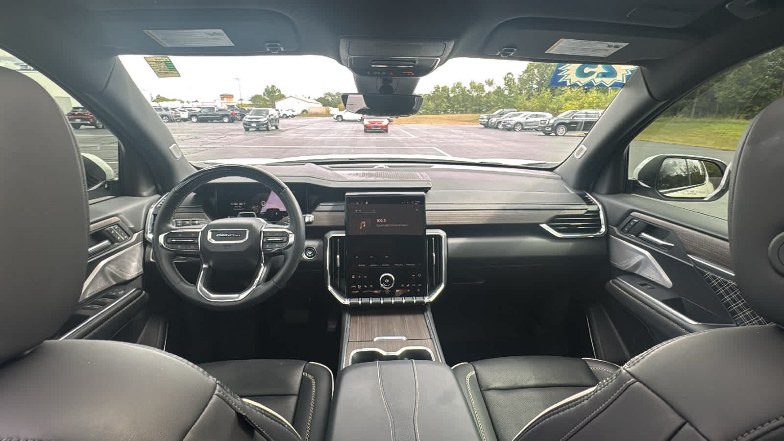 2025 GMC Acadia Denali