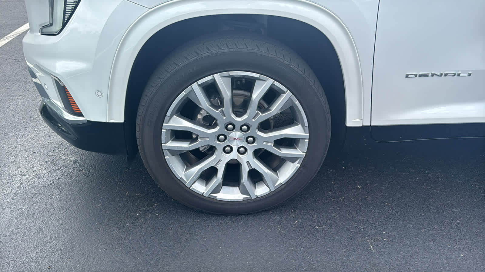 2025 GMC Acadia Denali