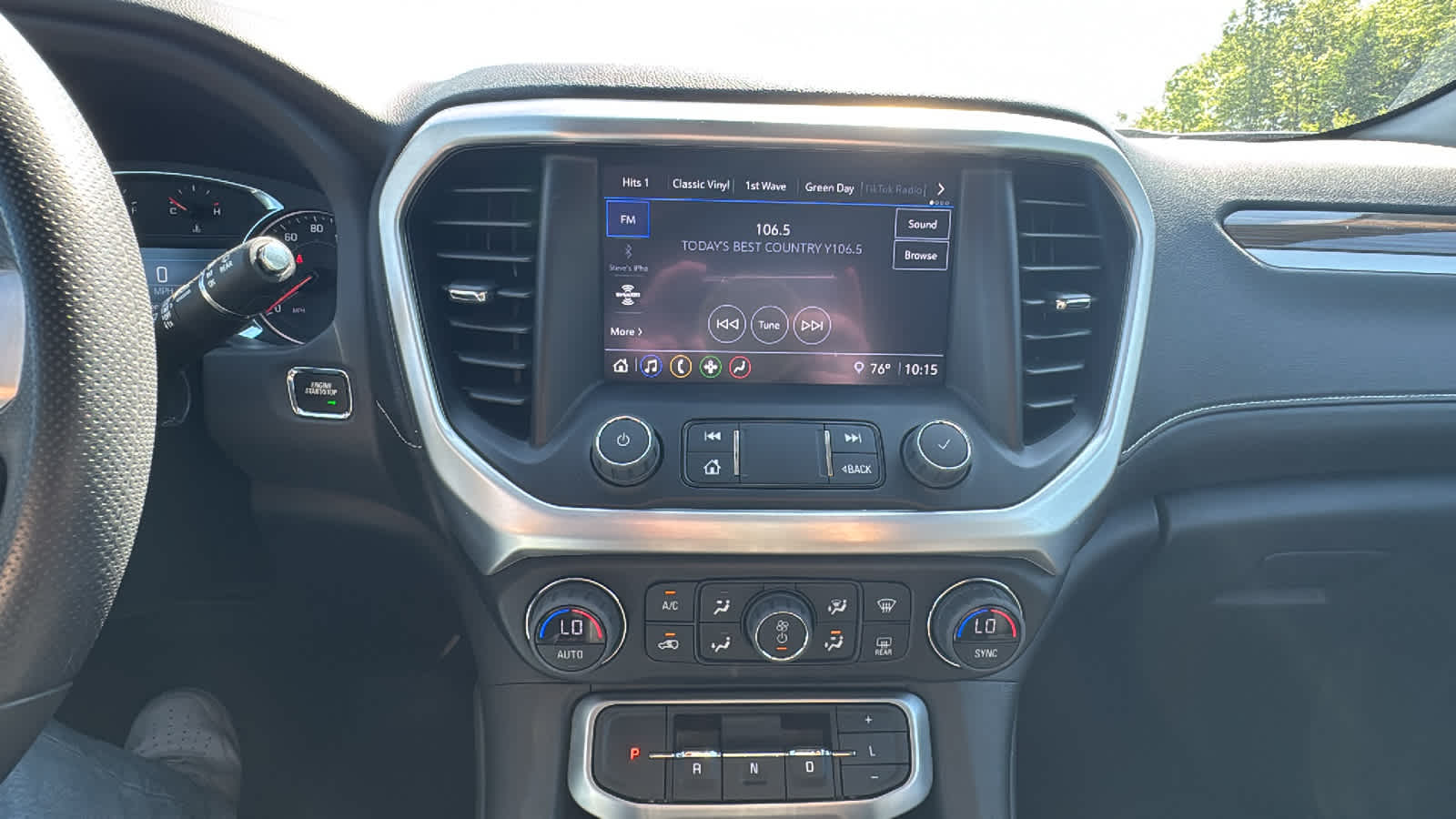 2023 GMC Acadia SLE