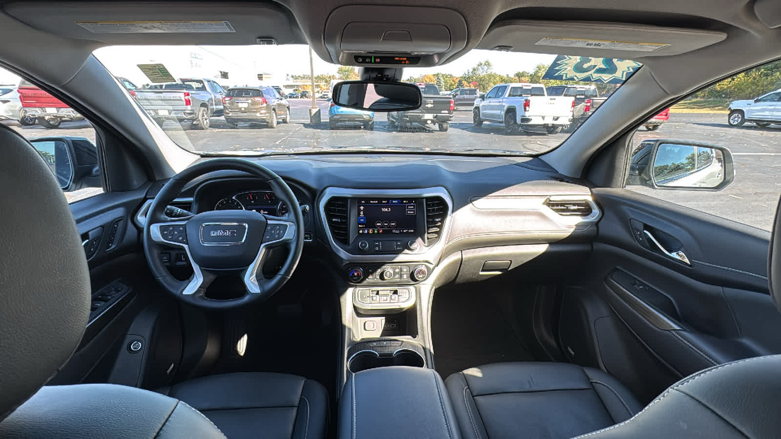 2023 GMC Acadia SLT