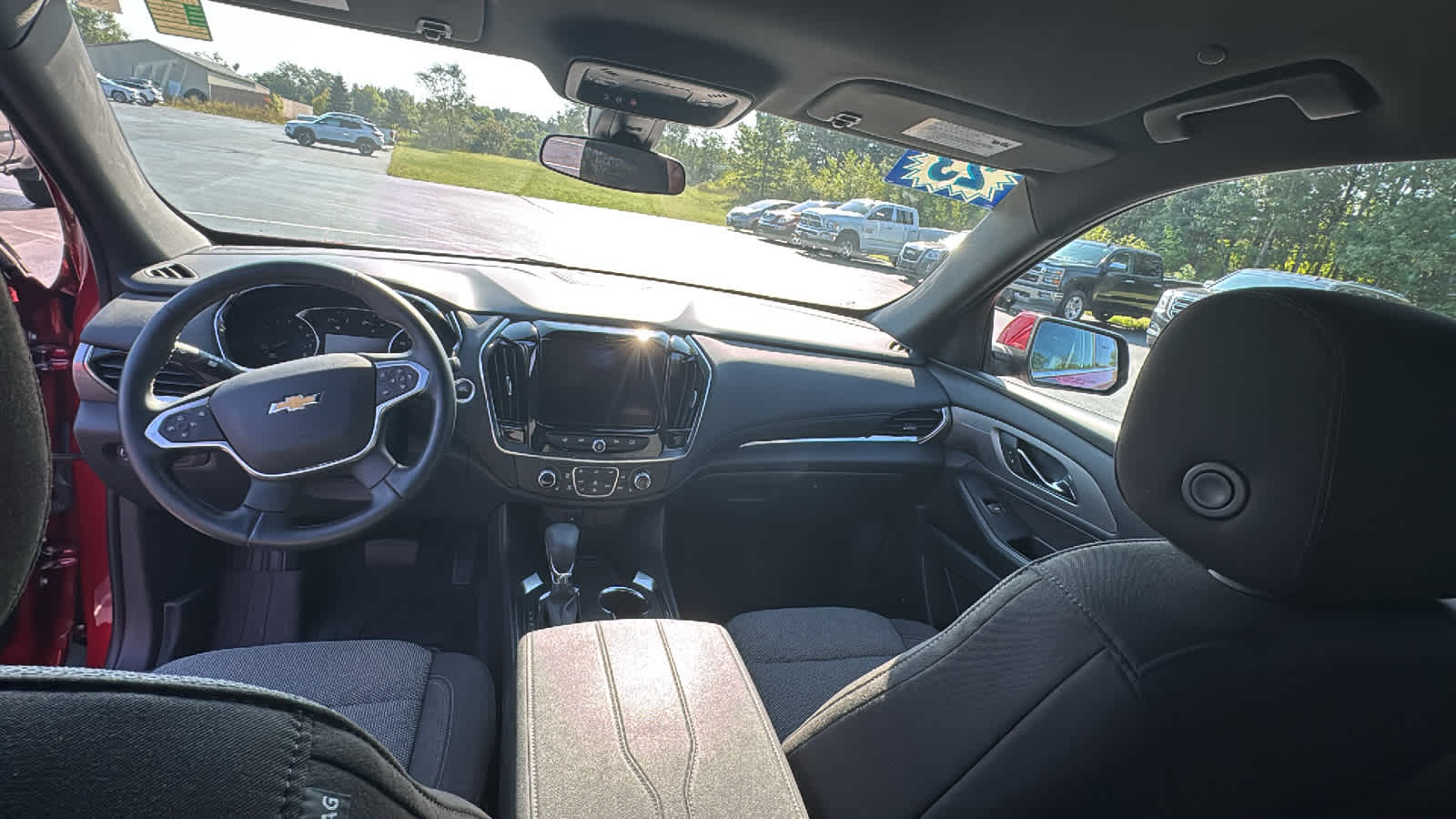 2023 Chevrolet Traverse LT Cloth