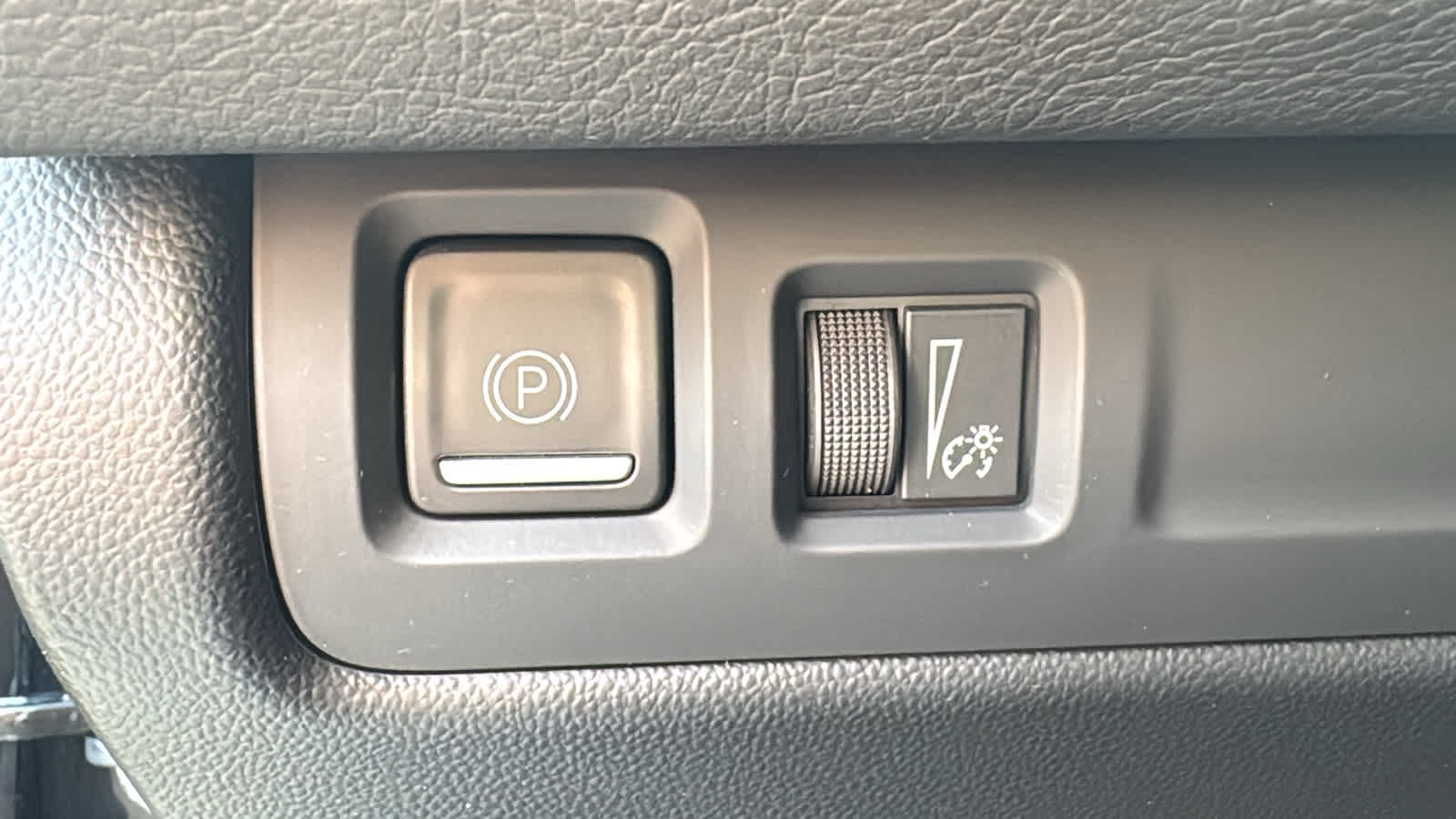2025 Cadillac XT4 Premium Luxury - Photo 11