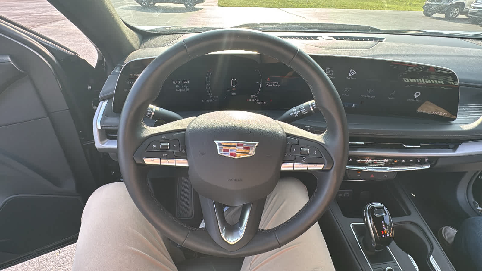 2025 Cadillac XT4 Premium Luxury - Photo 12