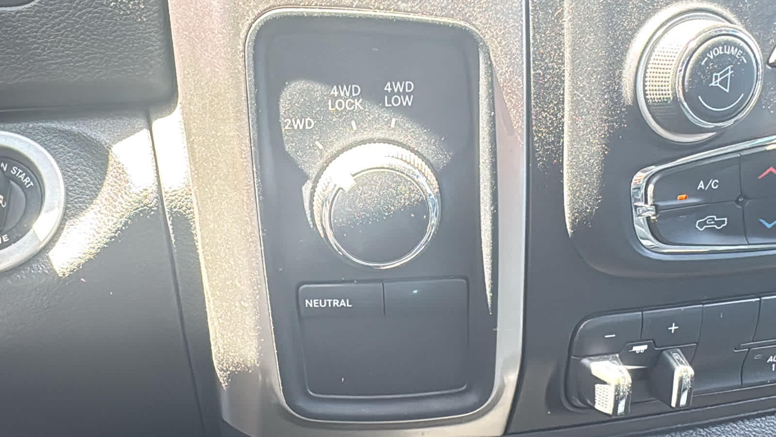 2018 RAM 2500 Big Horn Crew Cab 4x4 6'4" Box