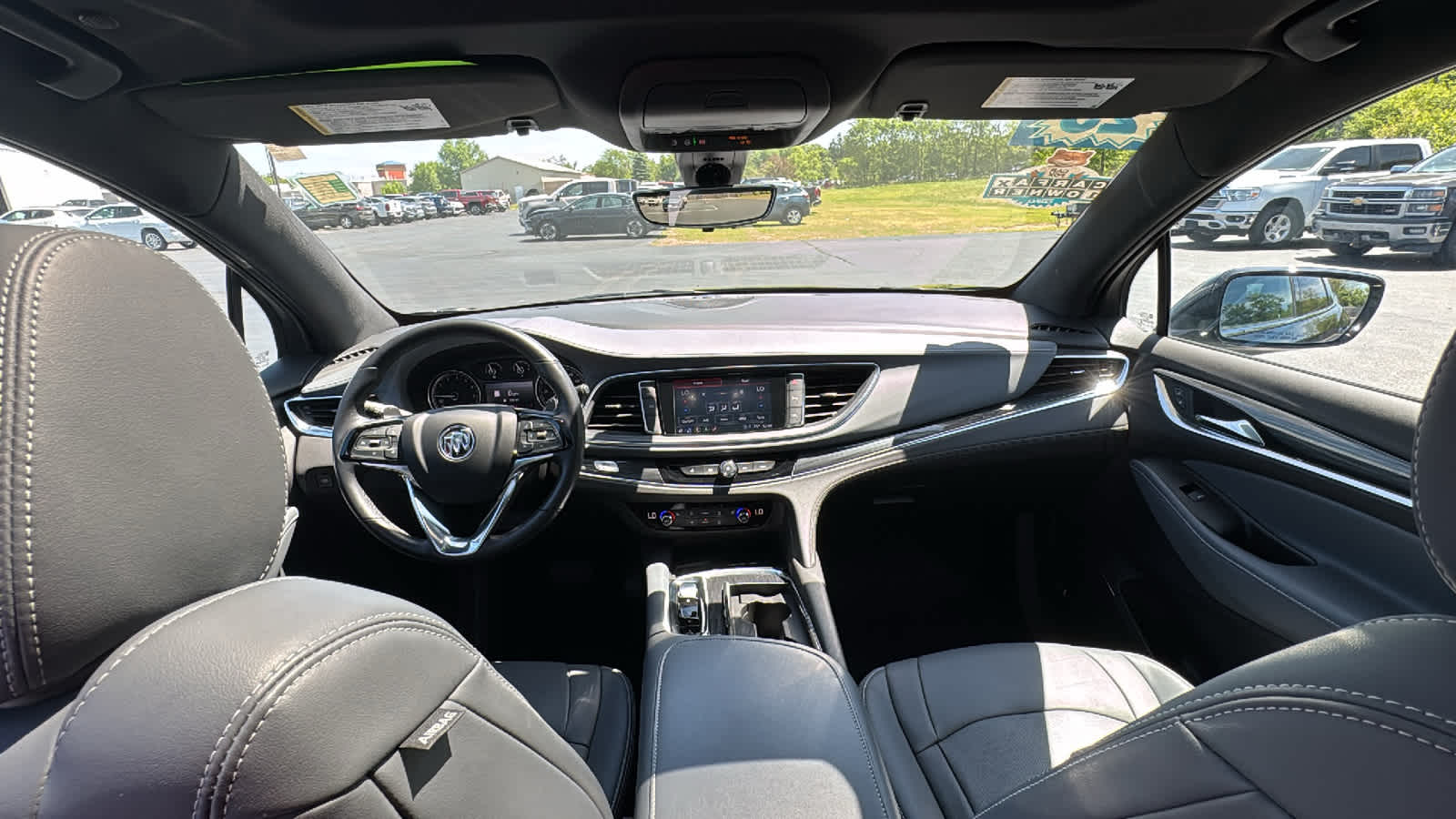 2023 Buick Enclave Essence