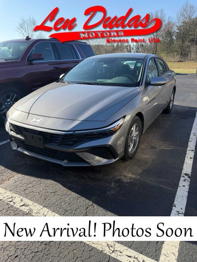 2024 Hyundai Elantra SE